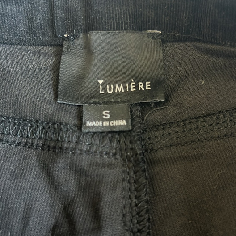 Women’s black soft shorts - Picture 5 of 7